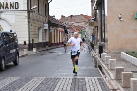 Sportivi de 10! Sute de oameni, inclusiv câțiva orădeni în scaun cu rotile, au concurat la Oradea City Running Day (FOTO/VIDEO)