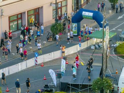 Oradea City Running Day: Alergători în locul mașinilor, duminică, în oraș (FOTO/VIDEO)