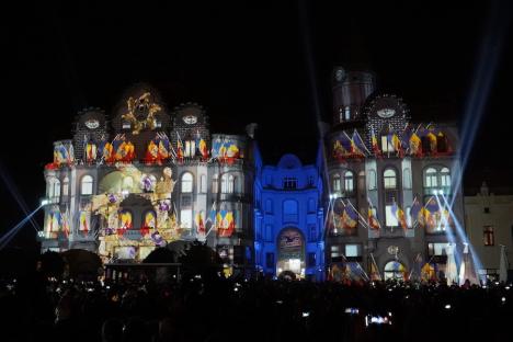 Imagini spectaculoase în Oradea! Vezi cum au arătat proiecțiile de tip video mapping din Piața Unirii (FOTO/VIDEO)