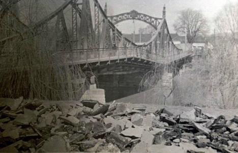 Oradea ieri, Oradea azi: Povestea podului Decebal, distrus de inundații și reconstruit de comuniști (FOTO)