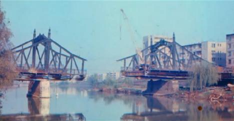 Oradea ieri, Oradea azi: Povestea podului Decebal, distrus de inundații și reconstruit de comuniști (FOTO)