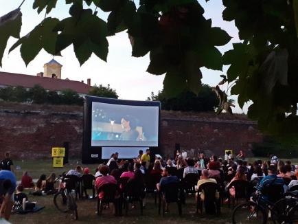 Visul american: Oradea Summer Film a debutat cu o peliculă despre militari NATO blocați într-un sat românesc (FOTO)