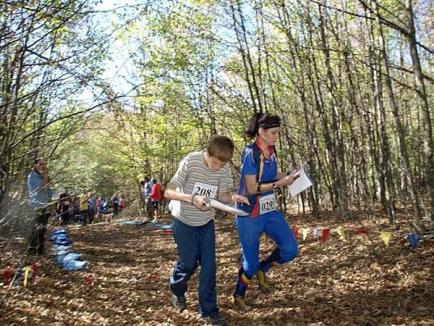 Cupa Bihorul şi Campionatul Naţional de Orientare sportivă pe echipe au loc în pădurile Betfia şi Mierlău