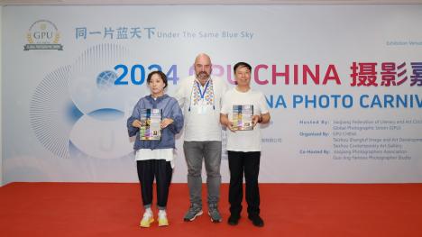 Artistul orădean Ovi D. Pop, premiat la un carnaval de fotografie din China (FOTO)