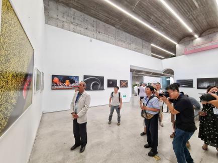 Artistul orădean Ovi D. Pop, premiat la un carnaval de fotografie din China (FOTO)