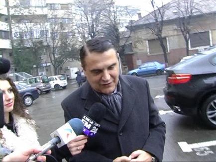 Fostul ministru al Transporturilor, Ovidiu Silaghi, a fost audiat patru ore de procurorii DNA Oradea (FOTO)