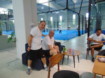 Mai mult decât un turneu: angajații NBI Industrial Oradea au construit spiritul de echipă pe terenul de padel (FOTO)