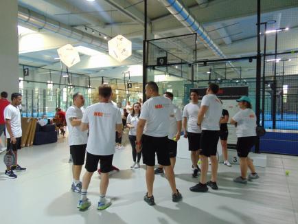 Mai mult decât un turneu: angajații NBI Industrial Oradea au construit spiritul de echipă pe terenul de padel (FOTO)