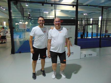 Mai mult decât un turneu: angajații NBI Industrial Oradea au construit spiritul de echipă pe terenul de padel (FOTO)