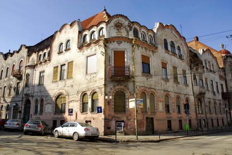 Palatul Ullman şi alte patru clădiri din centrul istoric al Oradiei ar putea intra în reabilitare anul viitor (FOTO)