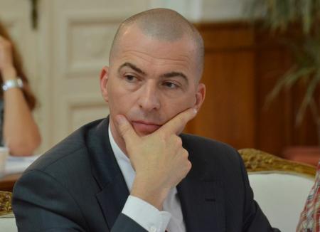 Luaţi la… pilde: Ex-viceprimarul Dacian Palladi i-a mustrat prin citate pe consilierii din PSD şi UDMR