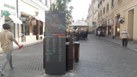Nicicum nu le iese! Noile panouri turistice 'plantate' de Primărie prin Oradea indică obiective care încă nu există (FOTO) 