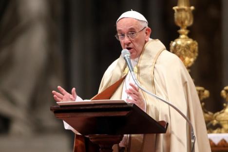 Papa Francisc: Crăciunul a fost luat ostatic de materialism