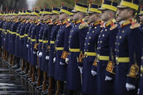 1.500 de militari la parada de 1 Decembrie de la Arcul de Triumf. Printre ei, soldați americani, francezi și spanioli (FOTO)