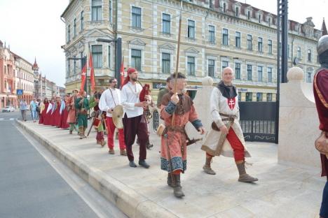 Vitejii Sfântului Ladislau au ieşit la paradă prin Oradea (FOTO / VIDEO)