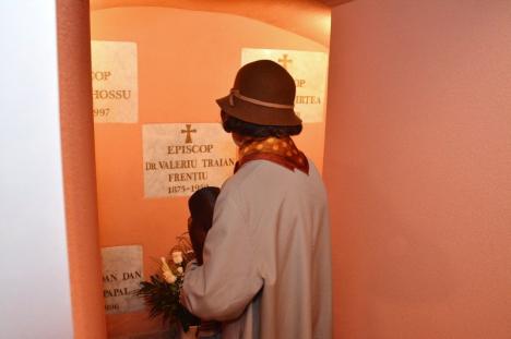 Expoziţie dedicată episcopului martir Valeriu Frenţiu în cripta Catedralei Sfântul Nicolae (FOTO / VIDEO)