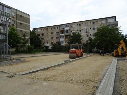 Primăria Oradea va amenaja noi locuri de parcare pe străzile Oneştilor şi Morii. Urmează şi un parc (FOTO)
