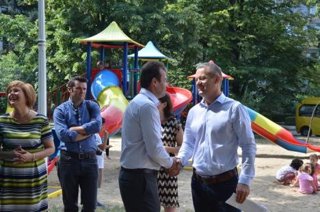 Donaţie de 50.000 lei. Americanii au inaugurat parcul amenajat în strada Aluminei (FOTO)