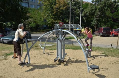 Donaţie de 50.000 lei. Americanii au inaugurat parcul amenajat în strada Aluminei (FOTO)