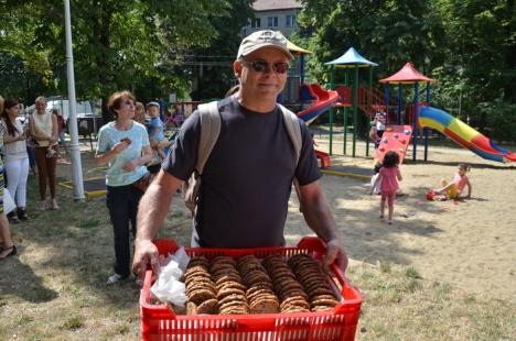 Donaţie de 50.000 lei. Americanii au inaugurat parcul amenajat în strada Aluminei (FOTO)