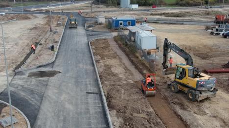 Lucrările la Parcul Industrial din Ștei au ajuns la stadiul de 70%. În ce fază sunt cele de la Marghita și Aleșd (FOTO)