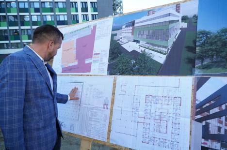 Primarul Birta, pe șantiere: parcarea de la Spitalul Județean din Oradea va fi cea mai mare din nord-vestul țării (FOTO)