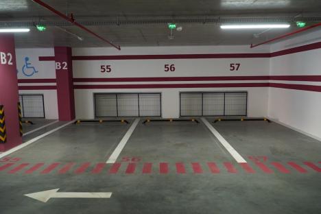 Parcarea supraetajată din strada Iosif Vulcan din Oradea se deschide de Ziua Orașului. Șoferii vor putea parca gratis până anul viitor (FOTO)