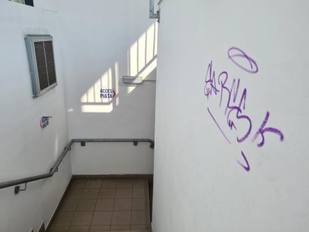 Parcarea subterană din Piața Rogerius din Oradea are probleme și cu... vandalii! (FOTO)
