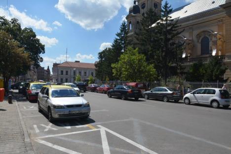 Tot mai puţine locuri de parcare în centrul Oradiei. Viceprimarul Birta: 'Vrem să avem un centru generos cu pietonii' (FOTO)
