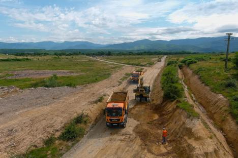 A început procedura de licitație pentru ocuparea parcelelor din Parcul industrial Ștei (FOTO)