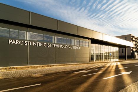 Fabrica de inovație: În Parcul Științific și Tehnologic din Oradea companiile vor „produce” doar cercetare (FOTO)