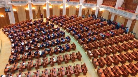 Electorata cu scandal: Parlamentarii au votat creşteri salariale, PNL acuză PSD de fraudă