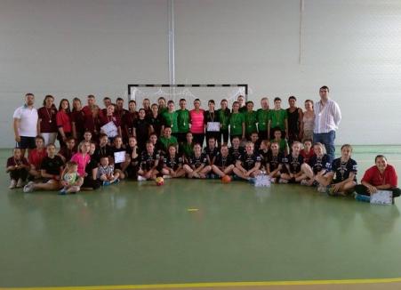 Turneul de handbal feminin de la Paleu a fost câştigat de Unirea Valea lui Mihai