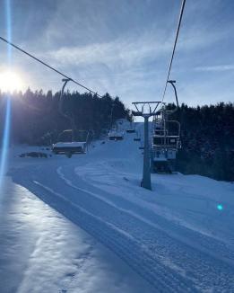 Pârtie nouă de schi, inaugurată la Stâna de Vale. Pârtia Bradul este lungă de 1.200 metri şi are dificultate medie (FOTO)