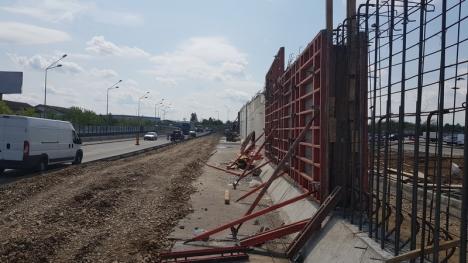 Construcţia pasajului de la Piaţa 100 a intrat în faza ridicării viitorului zid de sprijin (FOTO / VIDEO)