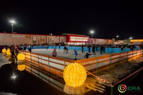 Sărbători mai frumoase, la patinoarul de la ERA Park Oradea! (FOTO)