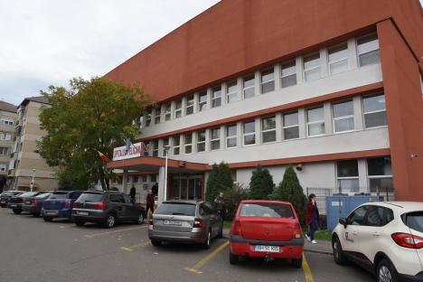 În plină criză Covid-19, Spitalul Pelican din Oradea şi-a deschis secţie de pediatrie, care oferă inclusiv consultanţă gratuită telefonic şi online
