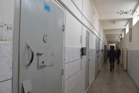 Focar de Covid la Penitenciarul Oradea: 11 deținuți și 2 angajați sunt infectați, un „locatar” a și fost transferat la un spital-penitenciar