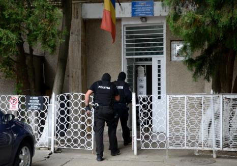 Nume sonore într-o anchetă a DNA Oradea: Procurorii au percheziţionat biroul vicepreşedintelui ANAF, Florin Tunaru