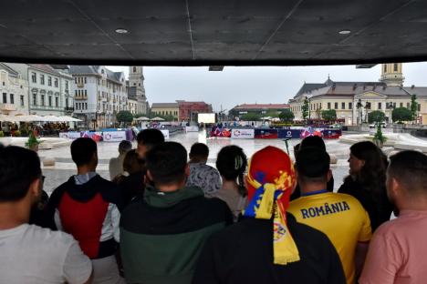 „Generația de suflet” a calificat România în optimi la Euro 2024. Orădenii au sărbătorit în stradă (FOTO/VIDEO)