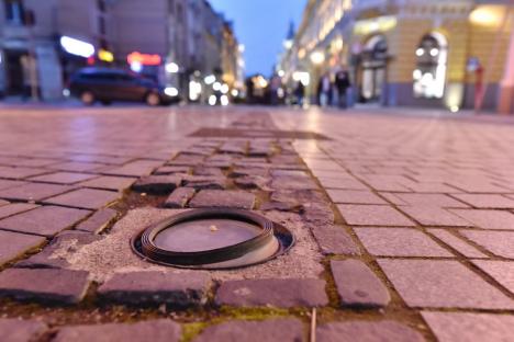 Corso la refăcut! După nici două decenii de la reabilitare, principala pietonală din Oradea trebuie dată la refăcut (FOTO)