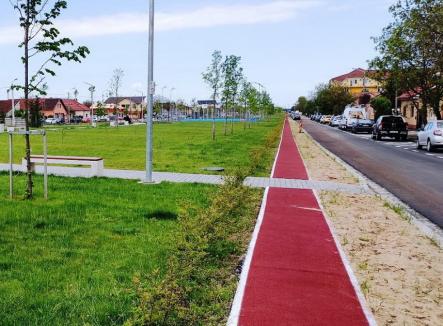 O nouă pistă de alergare în Oradea: A fost dată în folosinţă cea de 2,2 kilometri care înconjoară coridorul verde Barcăului