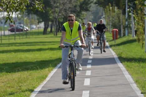 Viceprimarul Huszar Istvan a prezentat pe două roţi stadiul de realizare a pistelor pentru biciclete (FOTO)