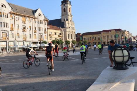 Pedalează cu Miluţ: Cum au 'deturnat' pesediştii o întrunire a bicicliştilor în scop electoral (FOTO)