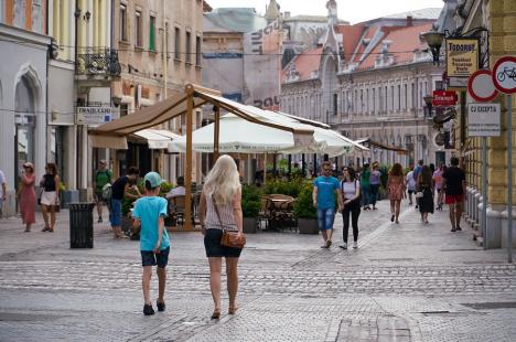 Vreme dogoritoare la început de septembrie, în Bihor: Cod galben emis pentru zilele de duminică și luni