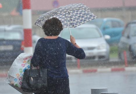 Vreme mohorâtă: Ploi în Bihor, cel puțin până vineri
