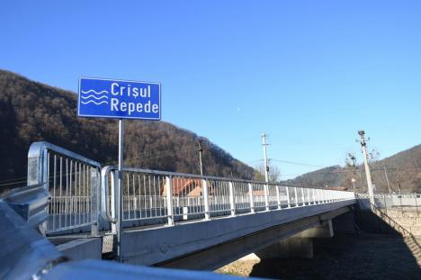 Prima investiție începută, finalizată și dată în funcțiune în mandatul lui Bolojan de CJ Bihor: un pod realizat din economiile de după concedieri (FOTO)