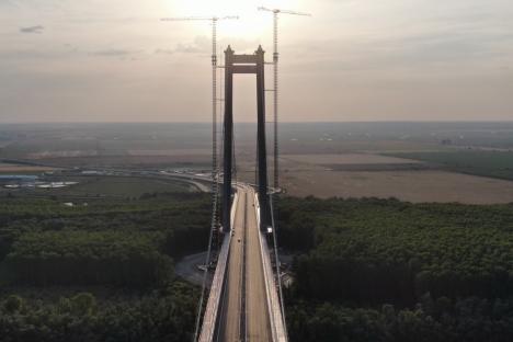 A fost inaugurat podul suspendat de la Brăila, al treilea ca mărime din Europa. Cum arată „Golden Gate de România” (FOTO)