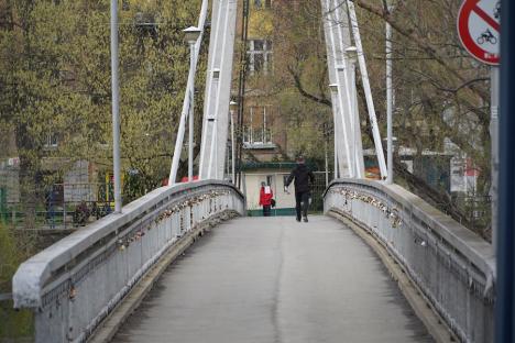 Circulația pe Podul Intelectualilor s-a închis pentru o perioadă de 3 luni. Ce spun orădenii (FOTO/VIDEO)
