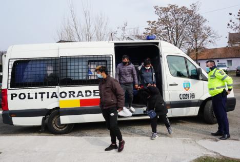 Poliţiştii au ridicat din Oradea 48 de cerșetori, în două zile (FOTO)